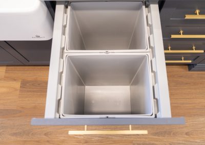 Hettich Integrated Bin - Zente Showroom