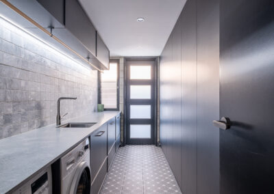 Sleek urban contemporary cabinetry, perfect for homes in Dutton Park.