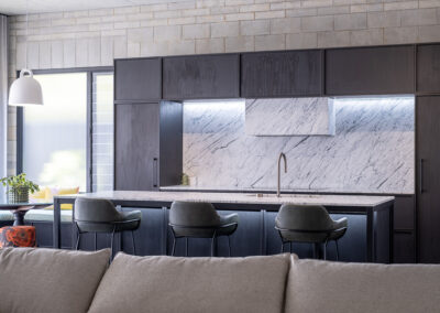 Sleek urban contemporary cabinetry, perfect for homes in Dutton Park.