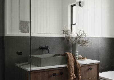 Sleek modern bespoke cabinetry, perfect for homes in Wavell Heights.